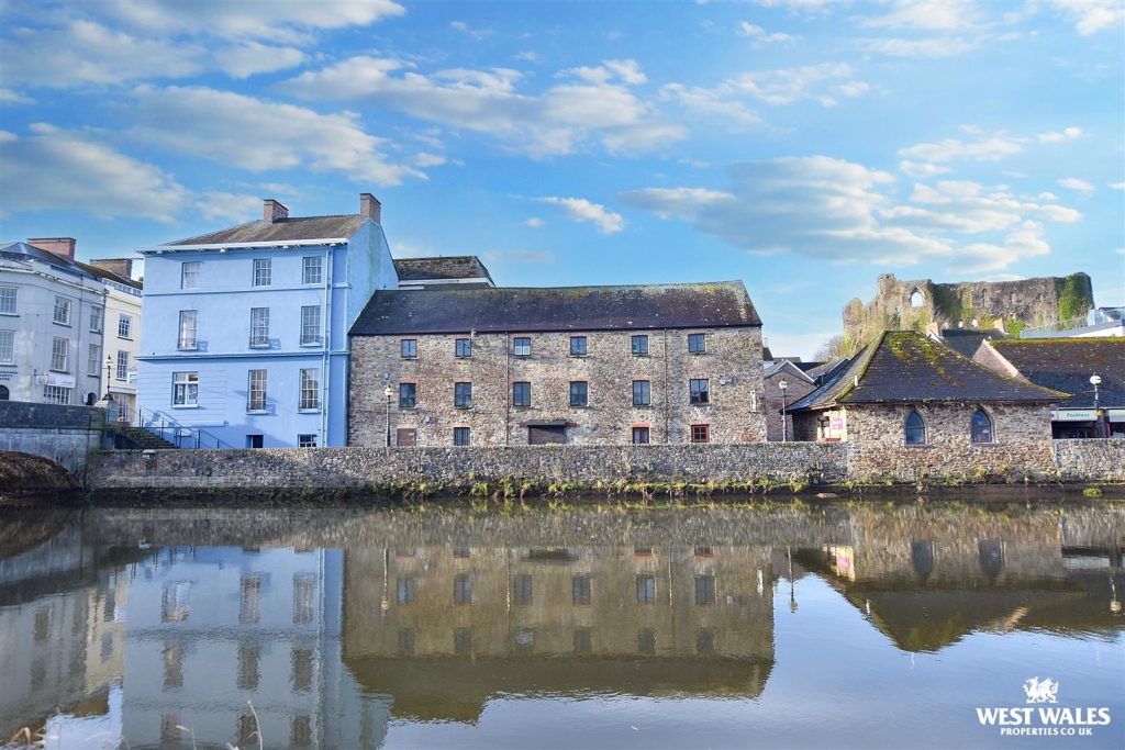Property Thumbnail Image