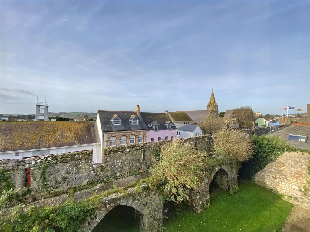 Property Thumbnail Image