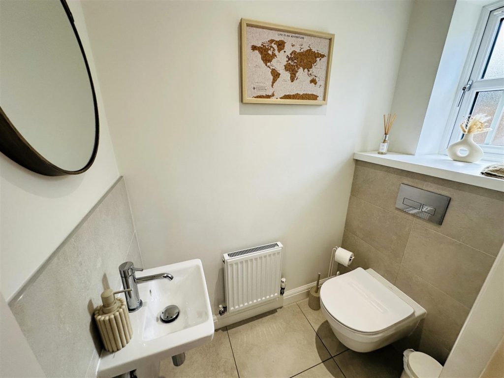 Ground Floor w.c