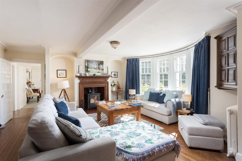 Sitting Room.jpg