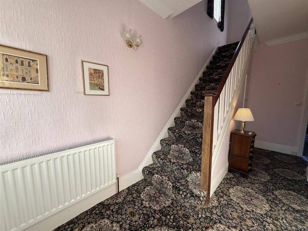 RECEPTION HALLWAY