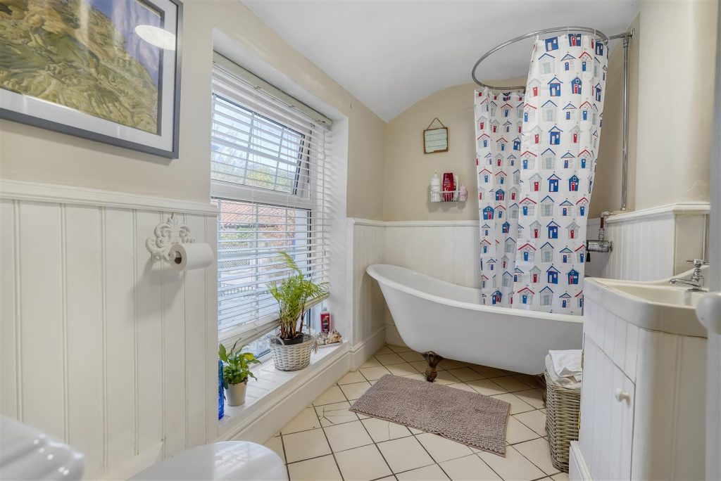 Family bathroom