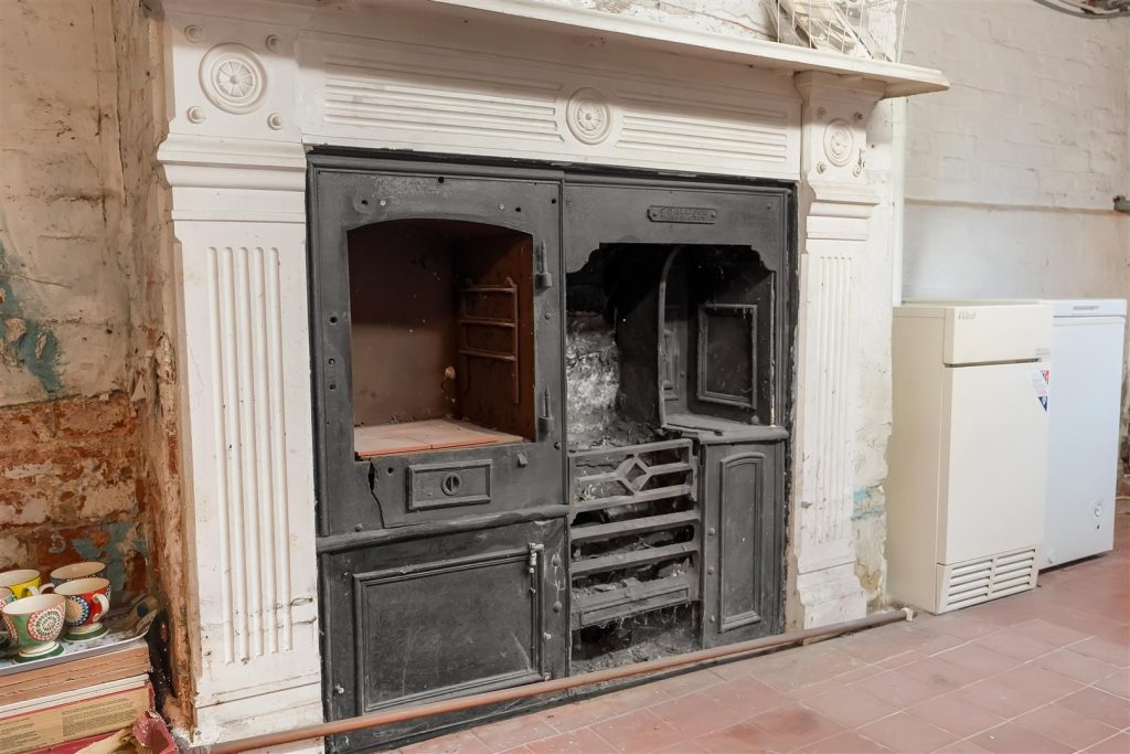 Victorian Range